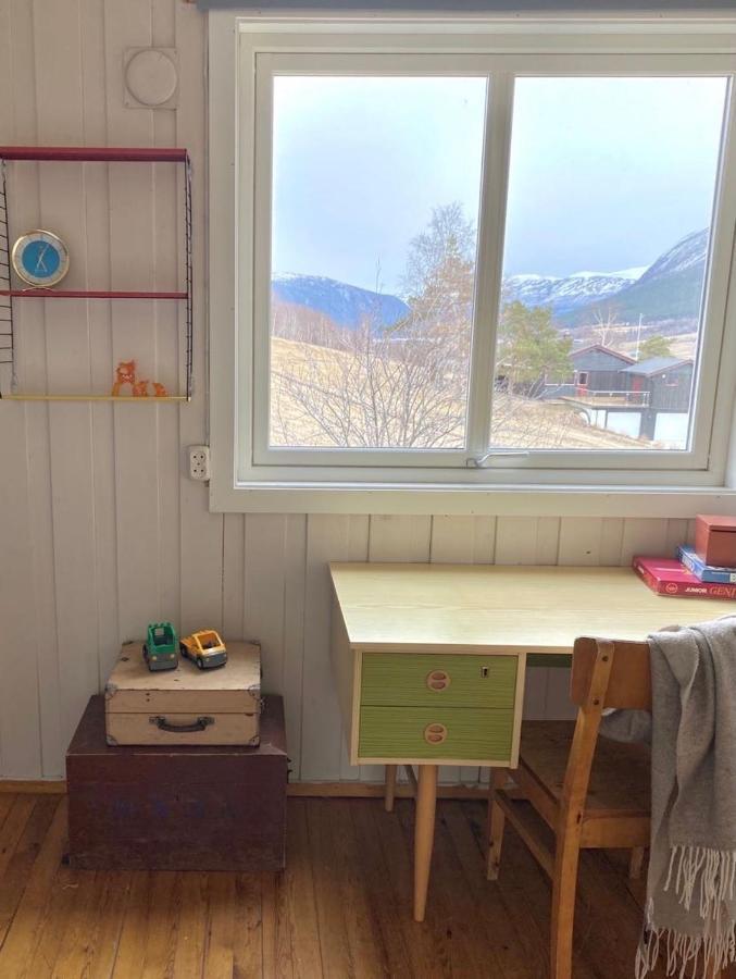 Stort Og Autentisk Hus I Skjak - Kort Vei Til Lom! Luaran gambar