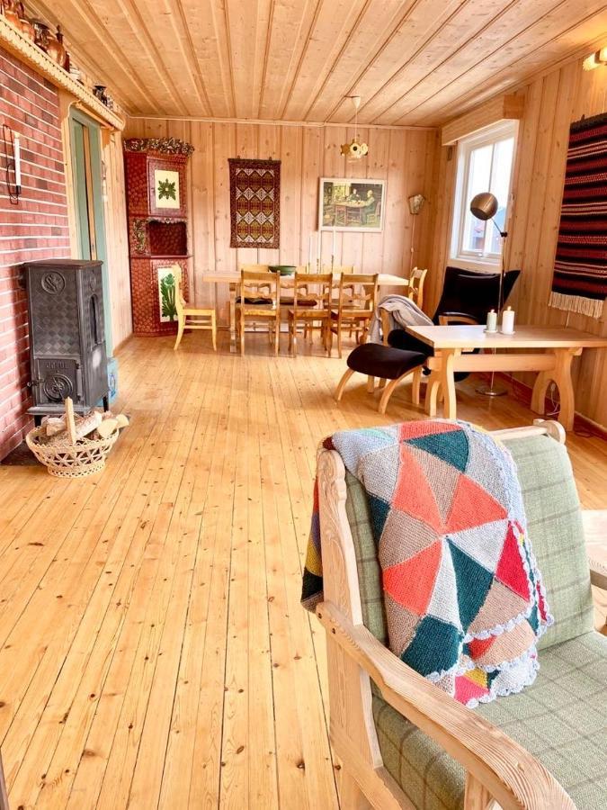 Stort Og Autentisk Hus I Skjak - Kort Vei Til Lom! Luaran gambar