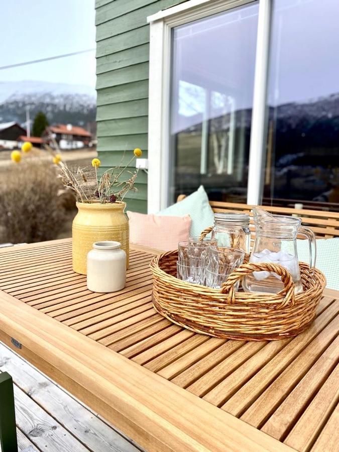 Stort Og Autentisk Hus I Skjak - Kort Vei Til Lom! Luaran gambar