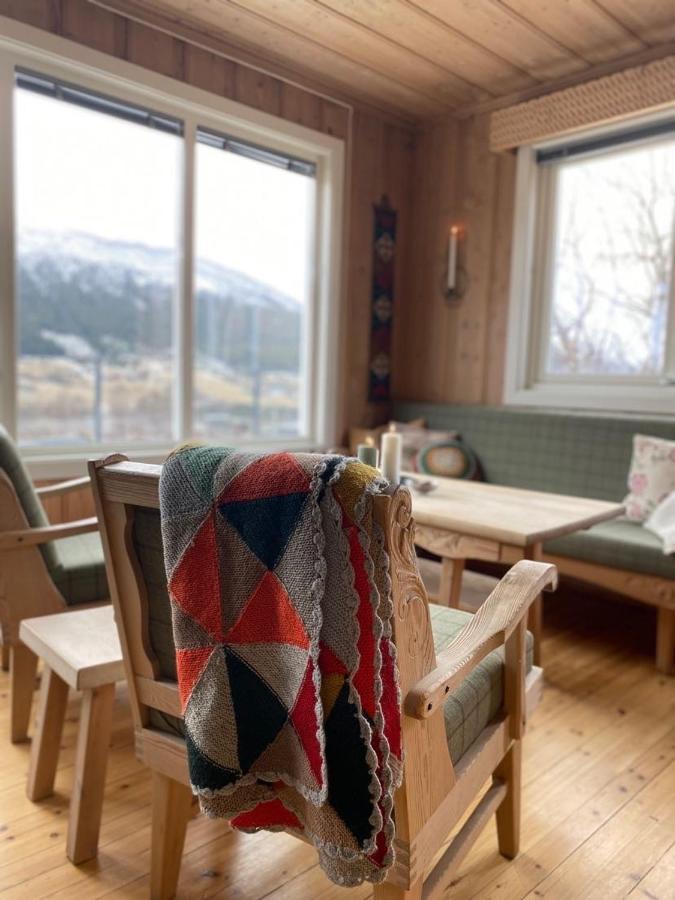 Stort Og Autentisk Hus I Skjak - Kort Vei Til Lom! Luaran gambar